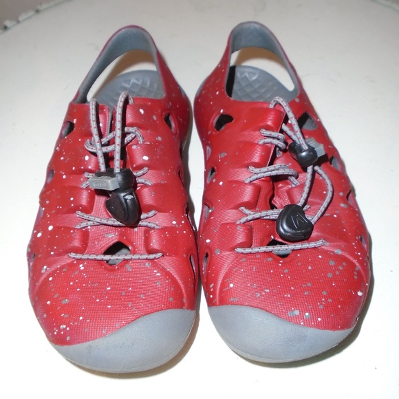 keen rubber sandals
